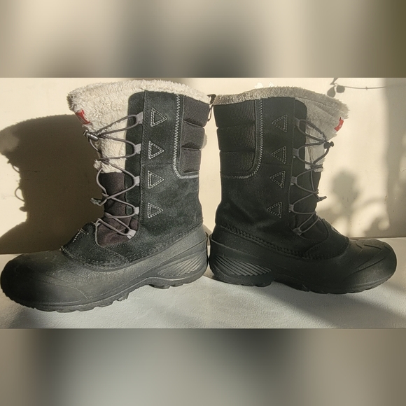 Northface waterproof winter boots - Picture 3 of 11